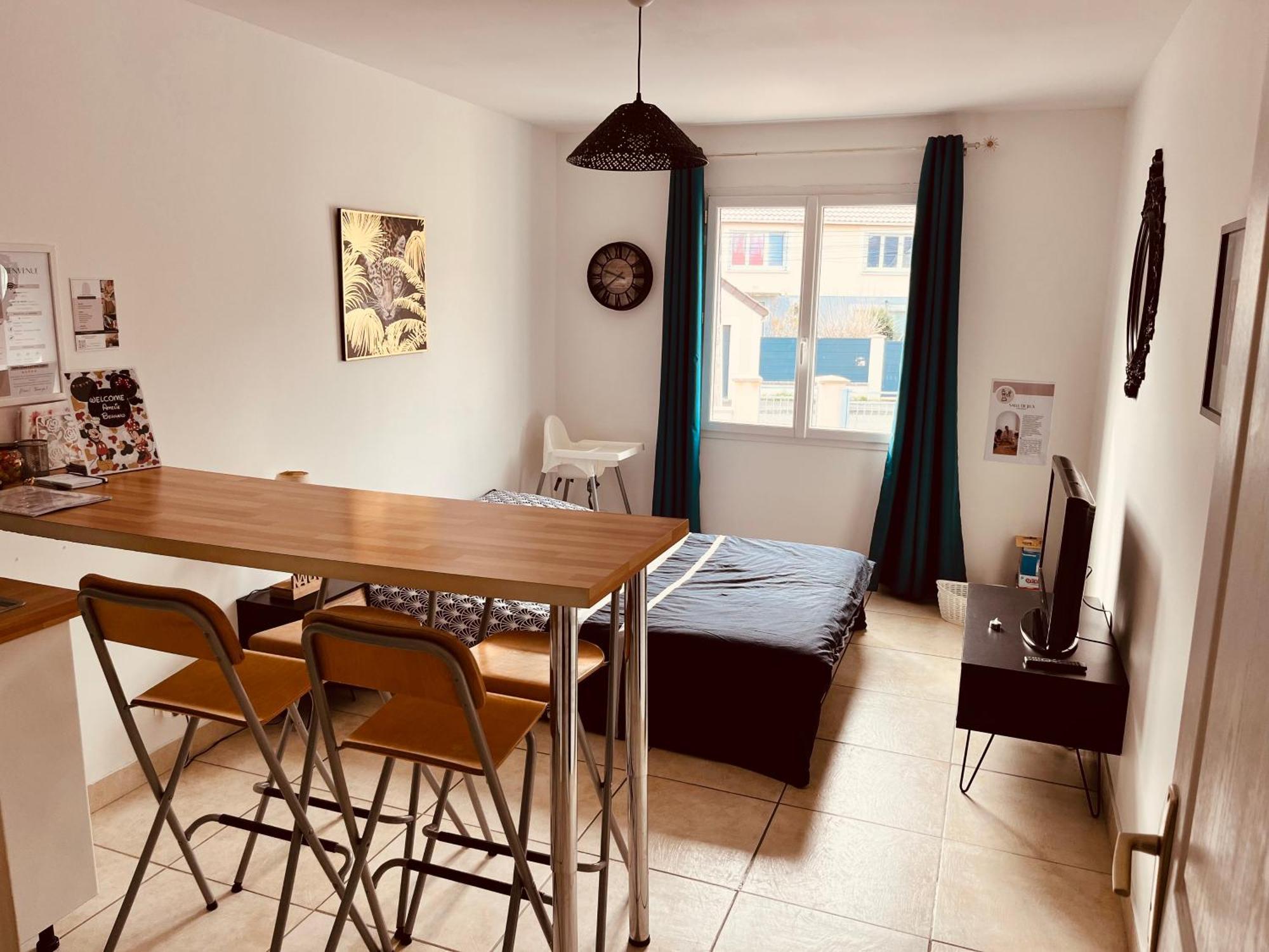 Apartamento Le Familial - Disneyland, Parking Gratuit Montry Exterior foto
